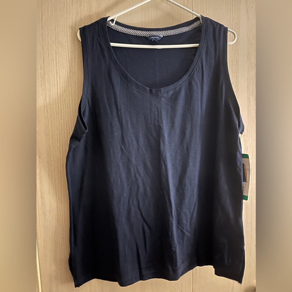 This Nautica tank is NWT, never worn in size XL.